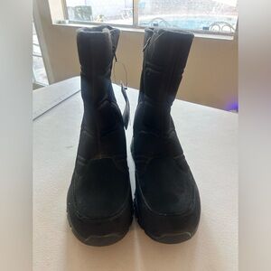 SilentCare winter Black boots Size 11  (1564)